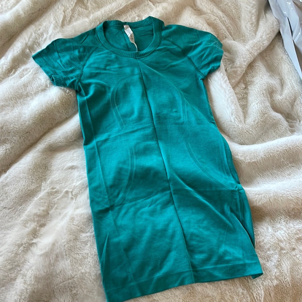 Lululemon Shirt